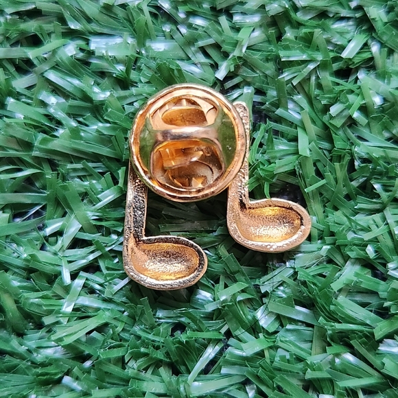 Music Note Pin - Picture 3 of 4